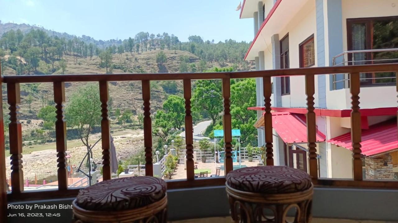 Shivalik River Retreat Hotel Almora Exterior photo