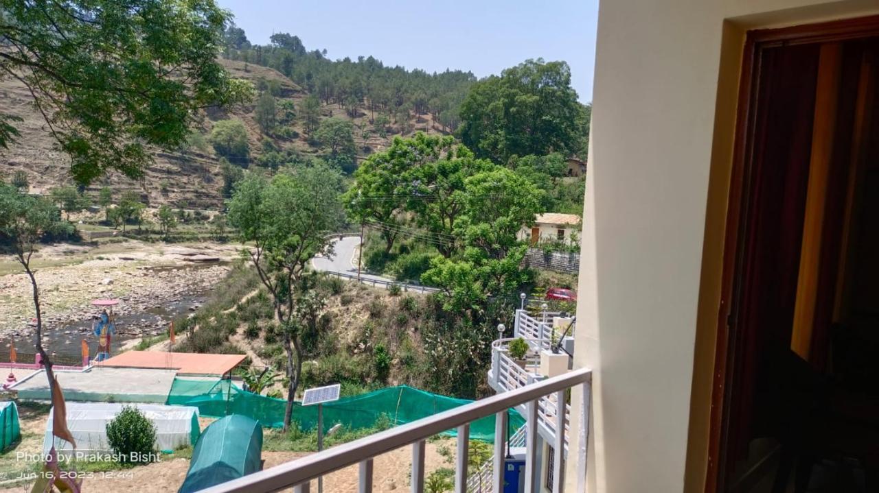 Shivalik River Retreat Hotel Almora Exterior photo