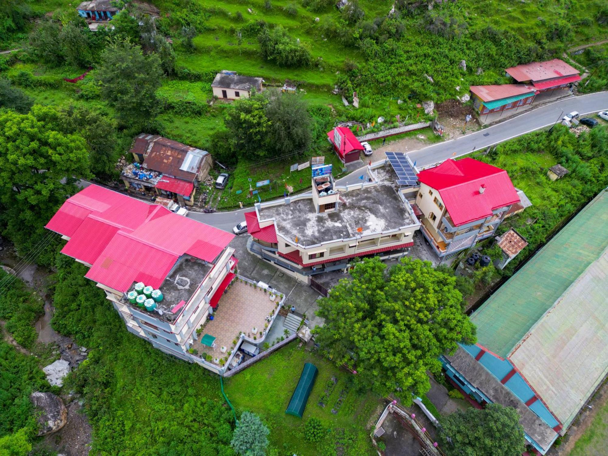 Shivalik River Retreat Hotel Almora Exterior photo